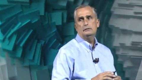 El director ejecutivo de Intel habló sobre las fallas en los chips de su compañía durante el CES.
