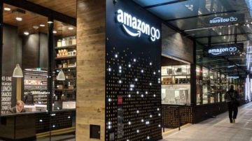 Los sensores de Amazon Go detectan los movimientos de los compradores.
