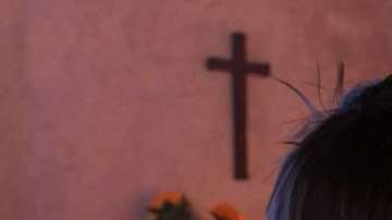 Miguel Rivera, protagonista de "Coco", con su bisabuelita.