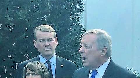Los congresistas dieron una conferencia de prensa tras salir de la Casa Blanca.