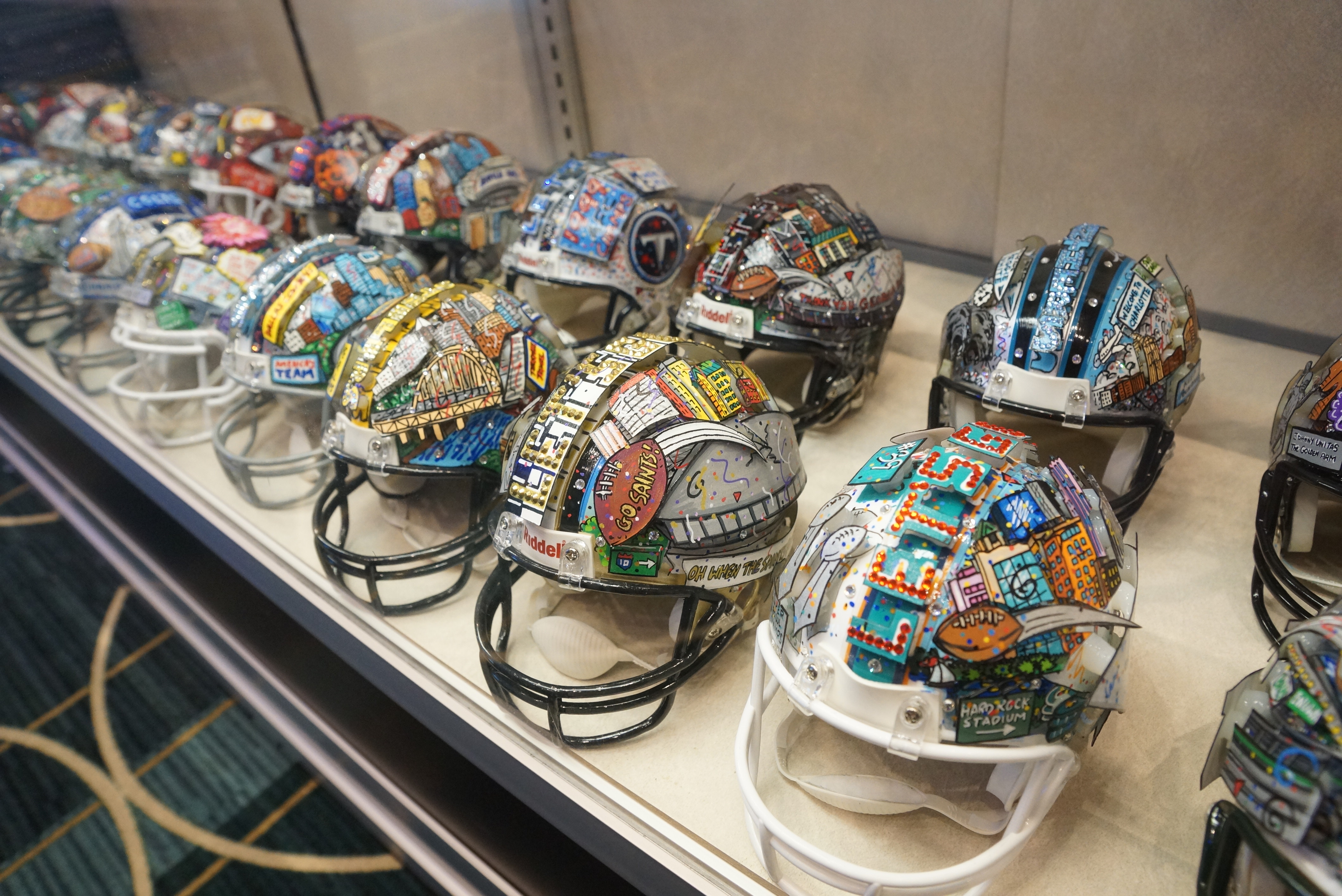 Arte y football también se mezclan en la Super Bowl Experience.