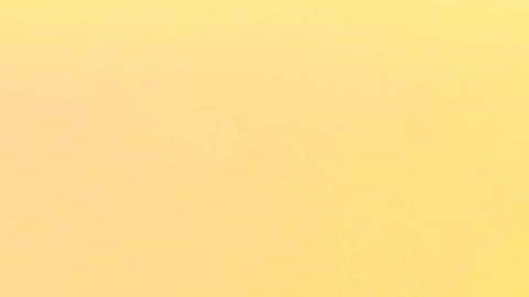 Creer en sí mismo es uno de los secretos de la felicidad.