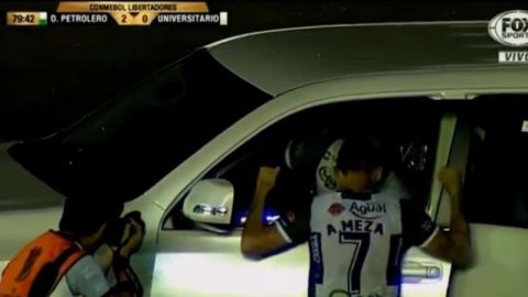 Maximiliano Freitas se subió a uno de los autos del patrocinador de la Copa Libertadores