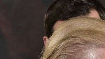 Bannon llamó al hijo del presidente de "traidor de la patria" por reunirse con los rusos