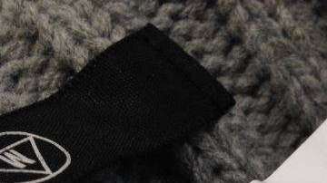 Una marca que aparentemente empodera a las mujeres puso un chiste de mal gusto en una de sus prendas.