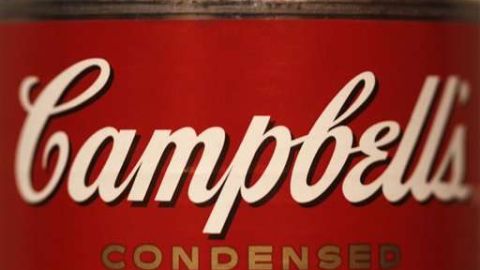 Campbell asegura que sus sopas tienen los niveles correctos de sal.