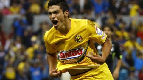 Raúl Jiménez cuando aún vestía la camiseta de las Águilas del América en la Liga  MX. (Foto: Imago7/Hugo Ávila)