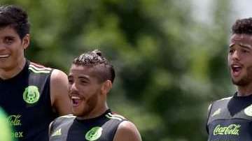 Jonathan dos Santos, Giovani dos Santos y Carlos Vela, durante el entrenamiento de la Selección mexicana antes de la Copa Oro 2015. (Foto: Imago7/Etzel Espinosa)