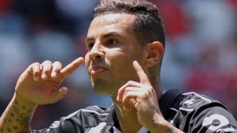 El colombiano Edwin Cardona está envuelto en un extraño episodio policiaco en Argentina. (Foto: Imago7/Luis Onofre)