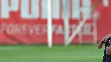 Oswaldo Alanís, durante un entrenamiento de las Chivas Rayadas del Guadalajara en Verde Valle. (Foto: Imago7/Jorge Barajas)