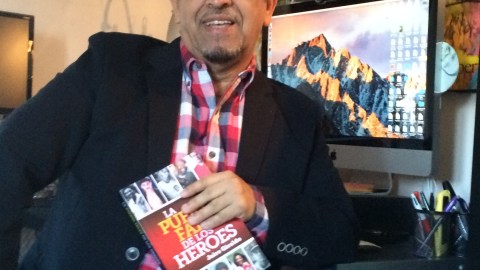 "La puerta falsa de los héroes" reúne las historias de diez legendarios atletas aplastados por el peso de la gloria.