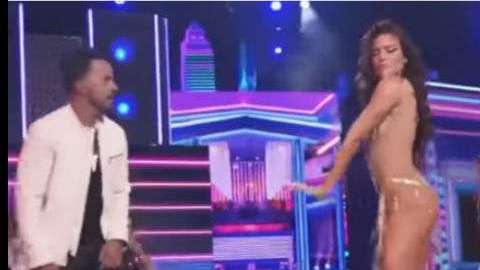 Zuleyka derrochó sensualidad en el escenario.