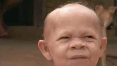 Maria Audete tiene 36 años pero luce como una bebé.