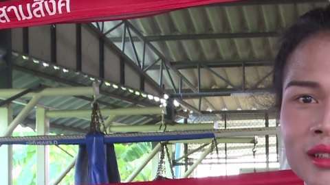 Nong Rose, boxeadora transexual tailandesa