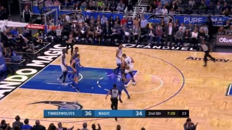 Nemanja Bjelica y Arron Afflalo se enfrentaron a golpes en la duela