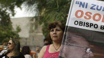 Fernando Karadima y Juan Barros son noticia en medio de la visita del Papa. Foto: Archivo/La  Nación