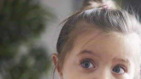 La publicidad dirigidas a los niños influyen en las preferencias alimenticias.