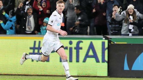 Sam Clucas es investigado por la Asociación de Fútbol de Inglaterra