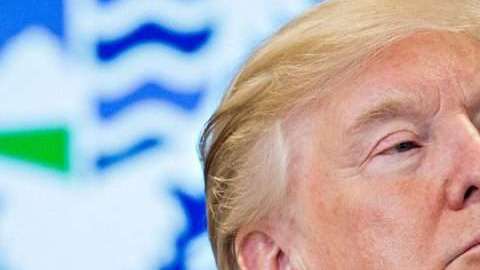 Donald J. Trump presenciará desde Florida el Super Bowl LII (Foto: EFE/EPA/ANDREW HARRER)