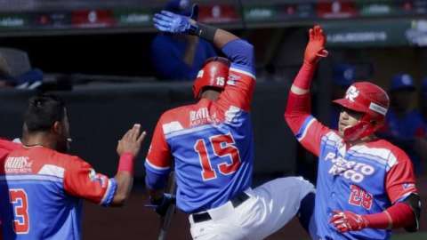 Jugadores de los Criollos de Caguas celebran su pase a semifinales de la Serie del Caribe 2018. Foto: EFE/Carlos Zepeda