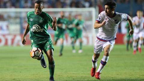 Chapecoense perdió ante Nacional en la Copa Libertadores. (Foto: EFE/Raúl Martínez).