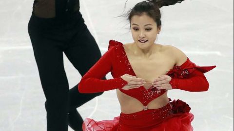 Yura Min, patinadora artística, sufrió un accidente.  EFE/EPA/HOW HWEE YOUNG