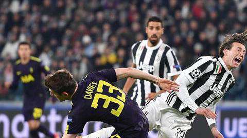 Un momento del partido entre Juventus y Tottenham. EFE