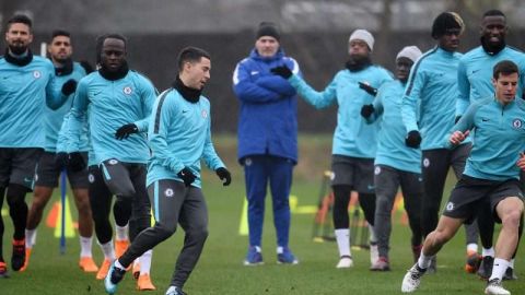 El Chelsea se prepara para su choque con el FC Barcelona en la ida de los octavos de final de la Champions en Stamford Bridge. (Foto: EFE/ Andy Rain)