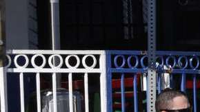 Hubo una fuerte presencia policial en la escuela. (Aurelia Ventura)