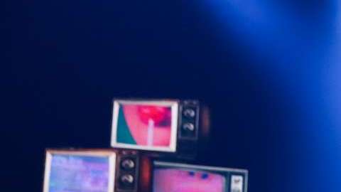 Bad Bunny y J Balvin sobre el escenario de Premio Lo Nuestro 2018