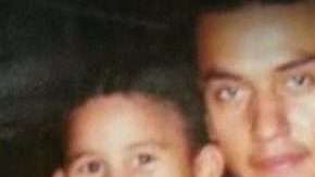 José Benavidez con sus dos hijos, José Jr. y David.