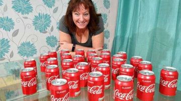 Donna Gunner gastó miles y miles de dólares comprando Coca Cola.