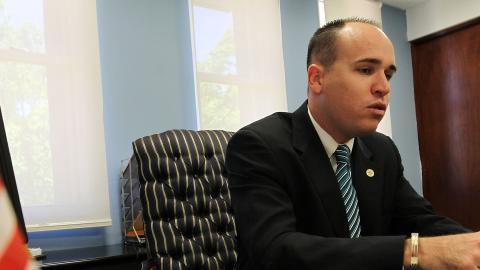 Calero explicó ayer que el meme al que se alude fue enviado por error a un grupo de directores asociados de ADSEF.