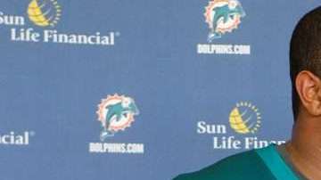 Jonathan Martin exjugador de los Miami Dolphins que dejó el profesionalismo por un caso de bullying. (Foto: Joel Auerbach/Getty Images)