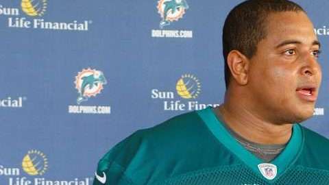 Jonathan Martin exjugador de los Miami Dolphins que dejó el profesionalismo por un caso de bullying. (Foto: Joel Auerbach/Getty Images)