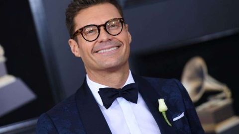 Ryan Seacrest fue acusado de acoso sexual.