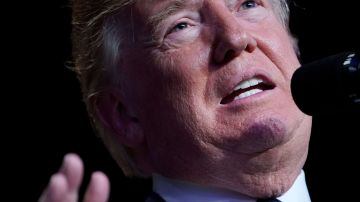 Dick Durbin acusó a Trump de lastrar un acuerdo entre su partido y los republicanos en inmigración