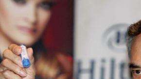 José José continúa recuperándose satisfactoriamente, dijo su esposa.