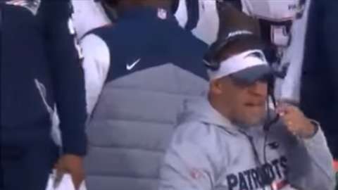 El coordinador defensivo Josh McDaniel deja a los Patriots