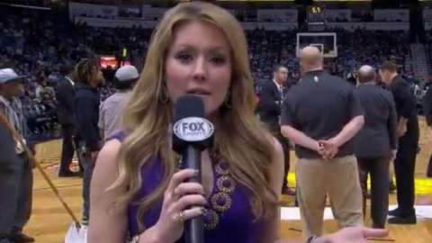 La duela del Smoothie King Center de New Orleans estaba inutilizable.