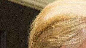 Los demandantes argumentan que la administración federal está violando la Constitución y leyes estatales.