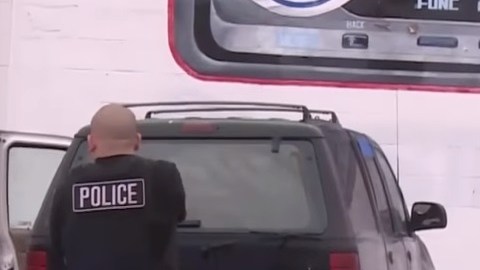 Los agentes realizan redadas casi en cualquier parte.