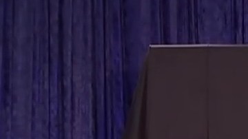 El expresidente Obama eligió a un artista afroamericano gay para que pintara su retrato.