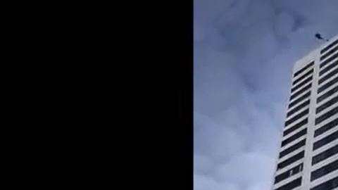 Salió vivo de milagro.