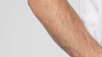 Hay varias señales que te indican que hay una infección en tu miembro.