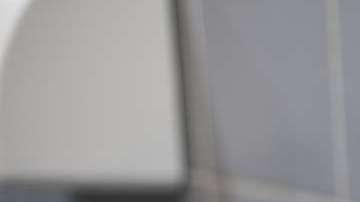 Los secadores de manos guardan miles de bacterias.