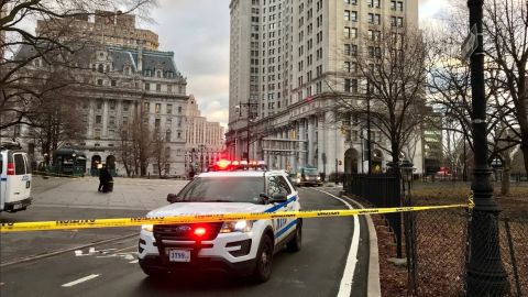 La Policía cerró varias calles alrededor del edificio de la Alcaldía.