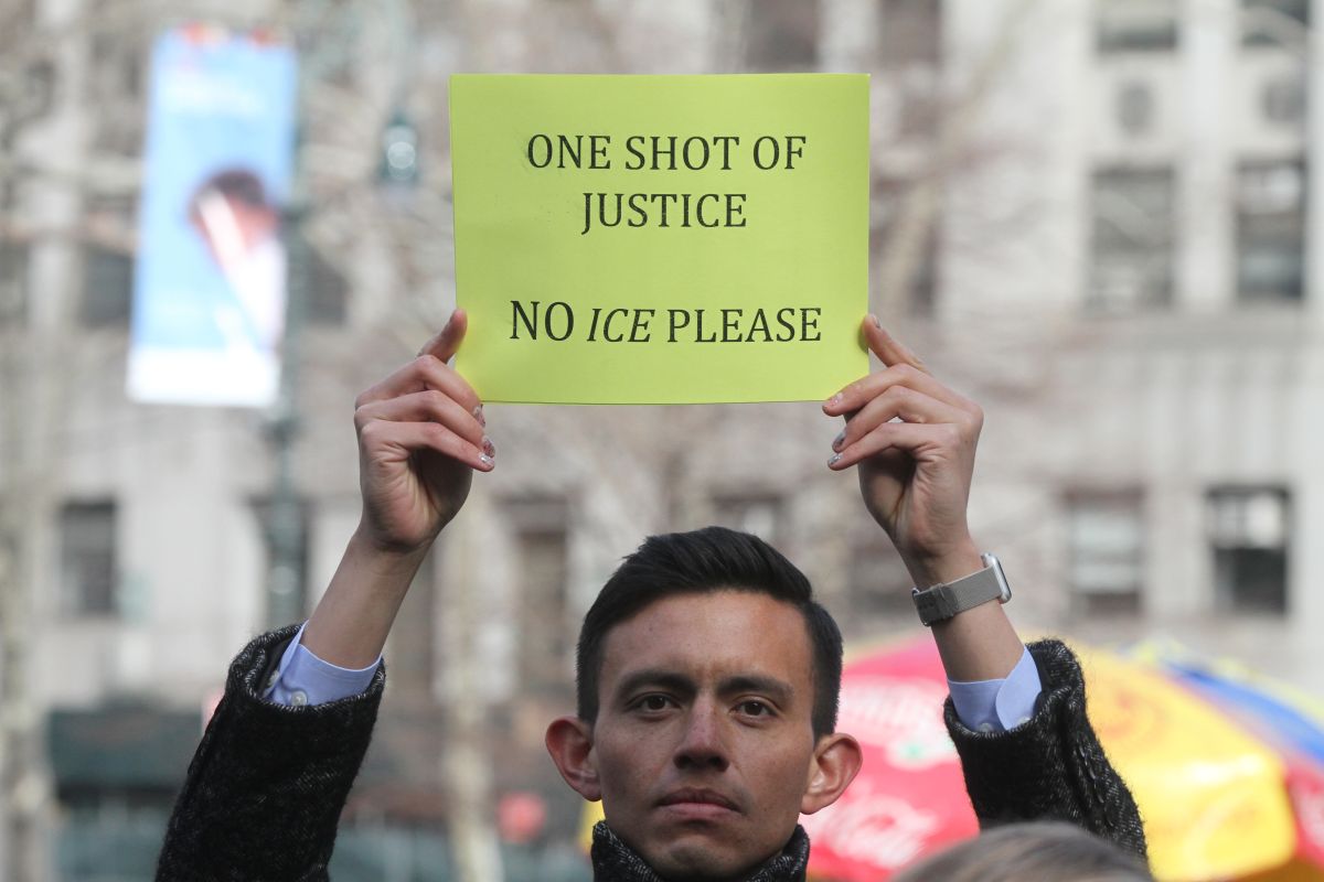 En los últimos meses se han realizado varias protestas contra las acciones de ICE en las cortes.