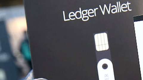 Los dispositivos Ledger Nano están diseñados para almacenar criptomonedas en su interior de forma segura. Getty Images