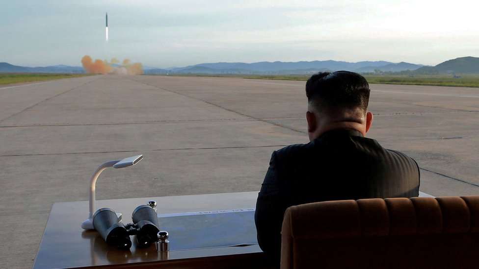 Según Kim Jong-un, Corea del Norte siempre ha estado comprometido con la desnuclearización de la península coreana.
